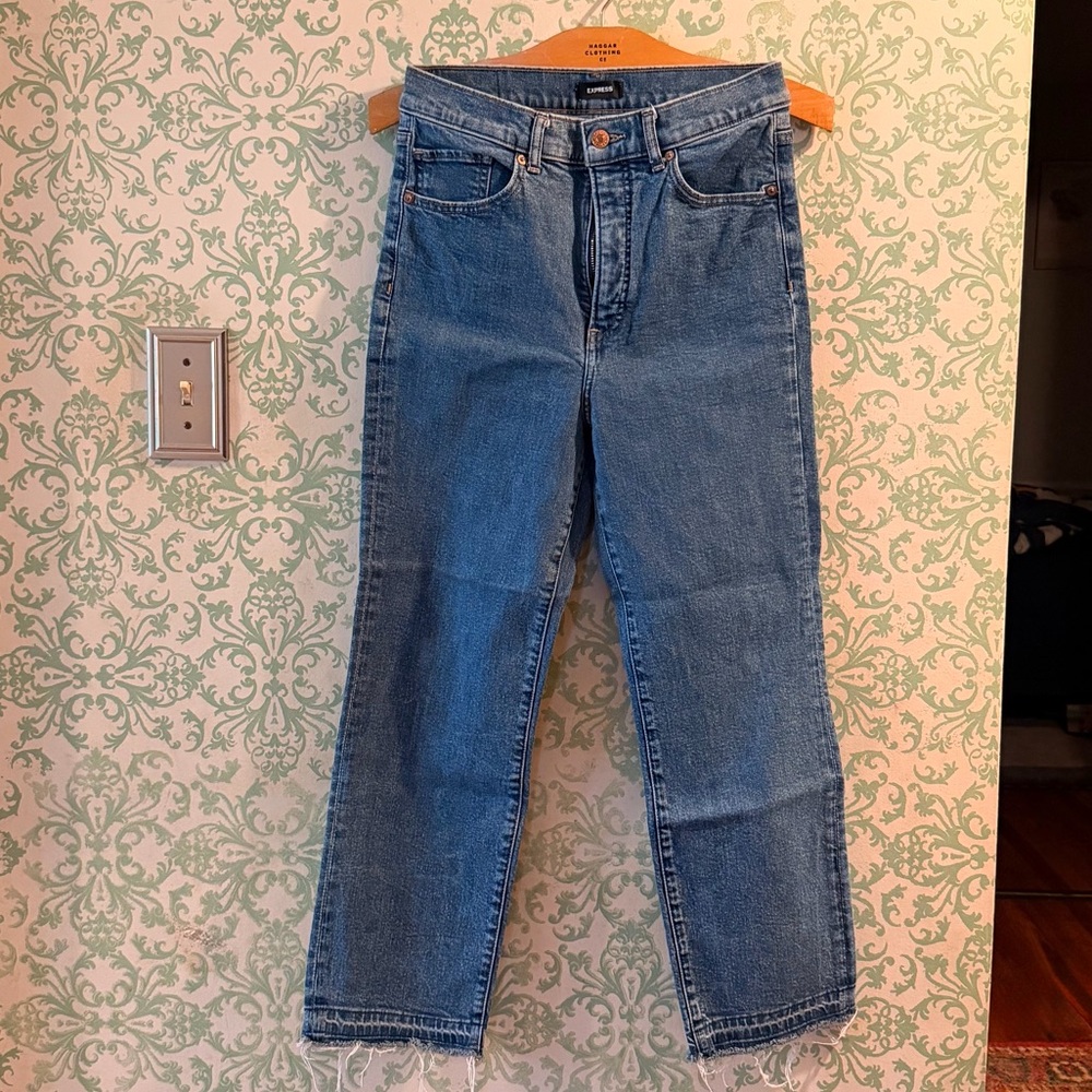 Express Women's Super High Rise Straight Leg Denim, 6R